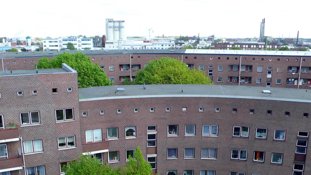 Blick vom Dach der Schule Slomanstieg auf Veddel und Peute